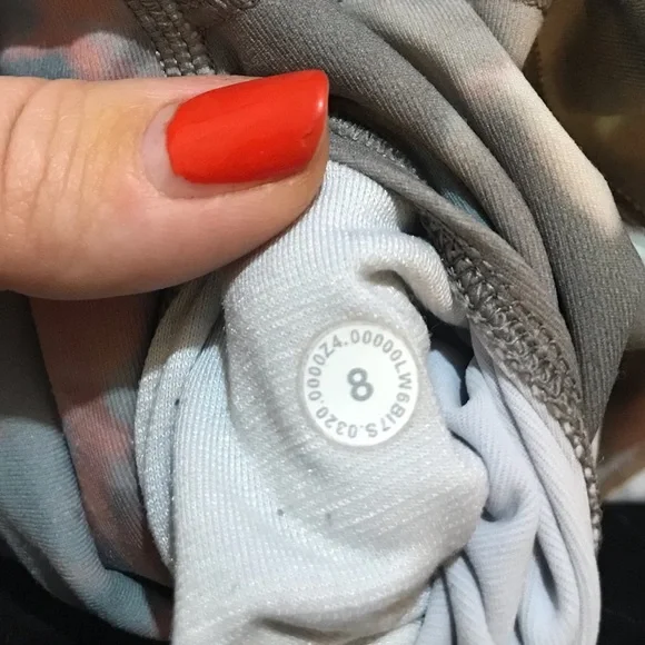 Lululemon Wunder Under Crop High-Rise *Roll Down Scallop Full-On Luxtreme 23" - Picture 4 of 9